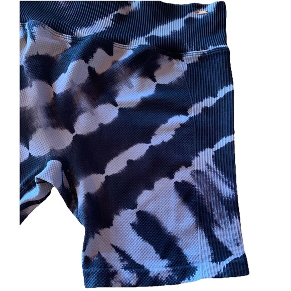 Pink Active Bike Gym Shorts Sz Large Ribbed Textured Athletic Workout Black Gray - Picture 5 of 12